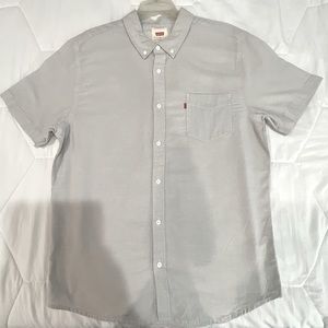 Levi’s Men short sleeve gray button up, XL